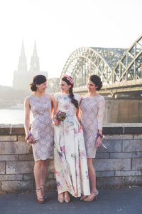 frühlings-Brautkleider