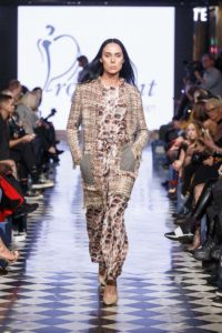 Strickmantel auf der Berlin Fashion Week